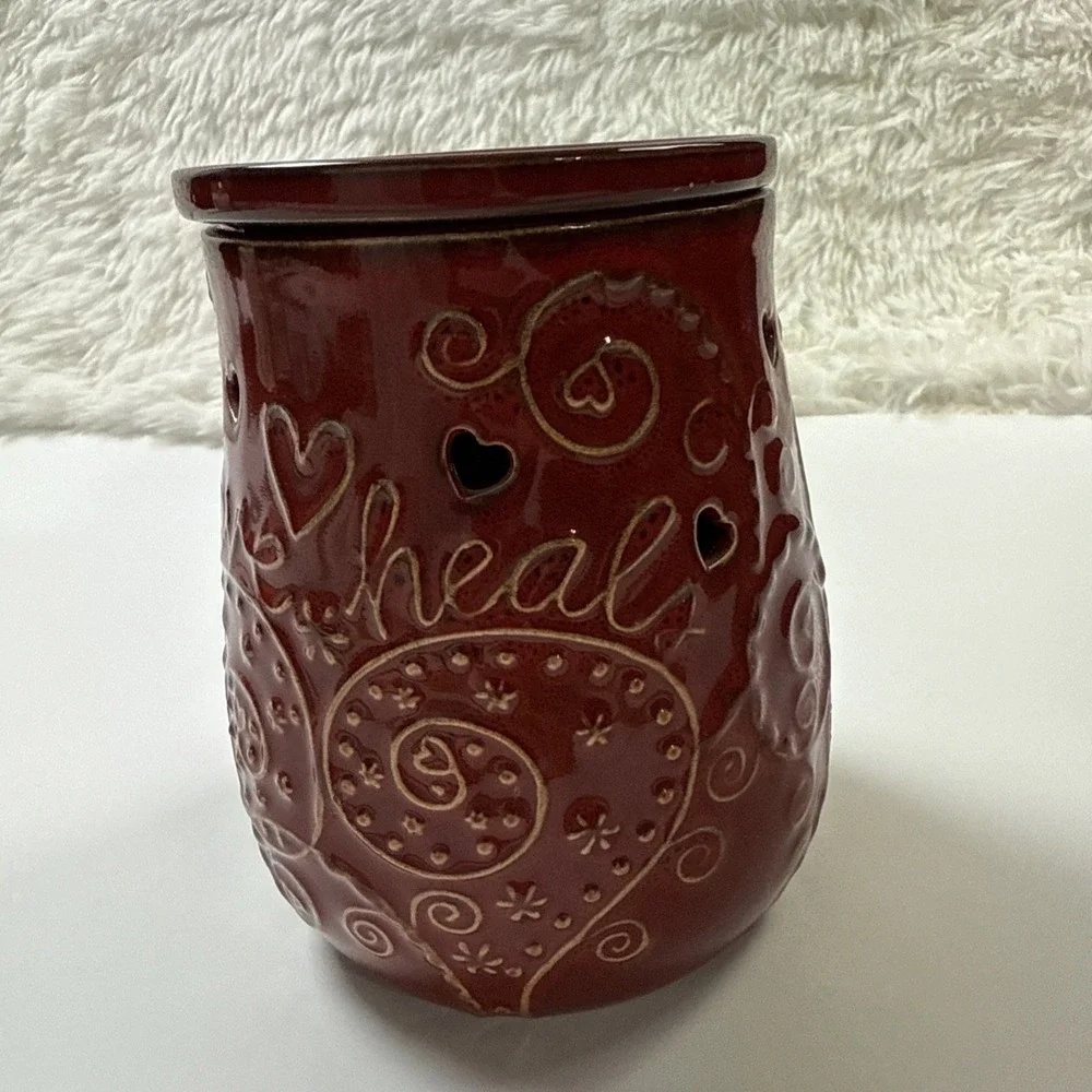 Scentsy LOVE HEALS Full Size Wax Warmer Rust‎ Red Hearts No Box
